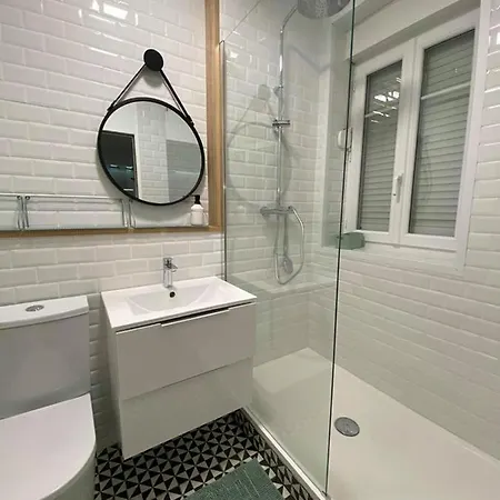 Good Vibes Only, Grand 2-3pers, 200m * 勒图凯－巴黎普拉日